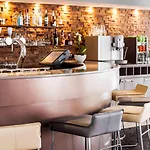Novotel 4*