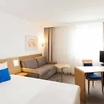 Novotel 4* ברדה