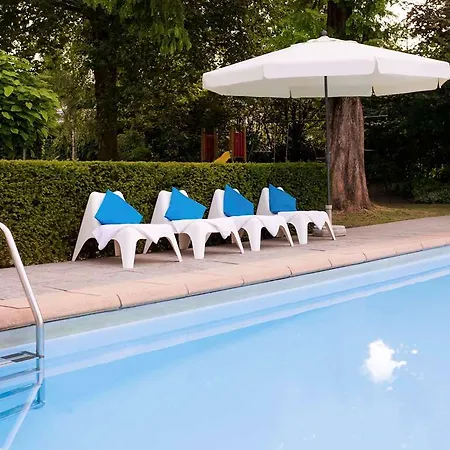 Novotel Hotel 4*
